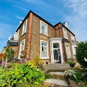 fishtail-house-luxury-apartments-hornsea.yorkshirehotels.net/
